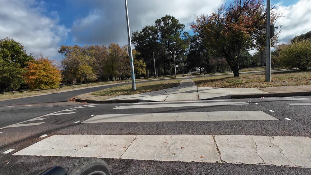 Zebra crossing at Majura Avenue/Officer Crescent
