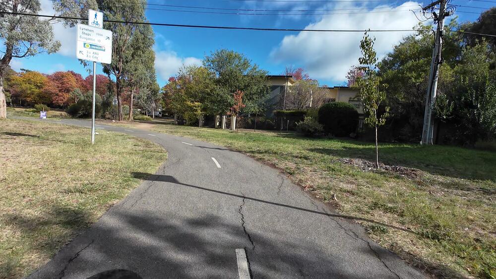 Past Lyneham High School to C1